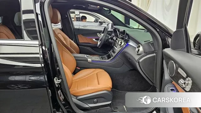 Mercedes-Benz GLC-Class X253 2021 Черный из Кореи, фото 2