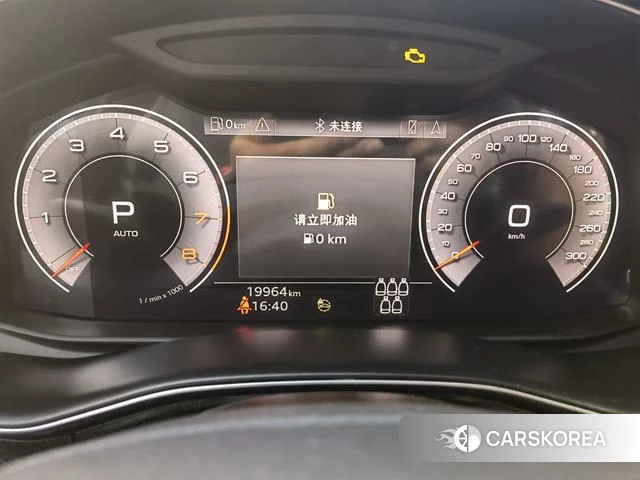 Audi Q7 2024 Черный из Китая, фото 2