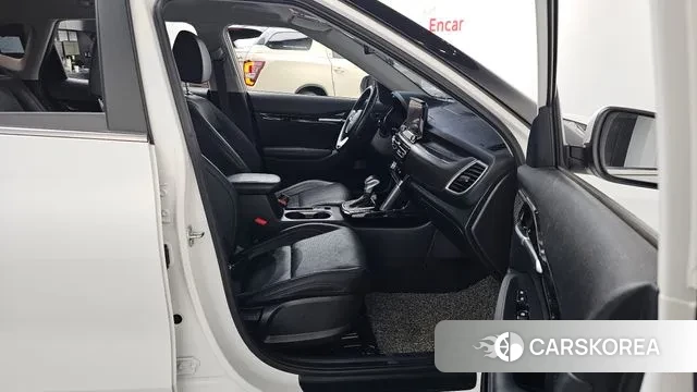 Kia Seltos 2022 Белый из Кореи, фото 2