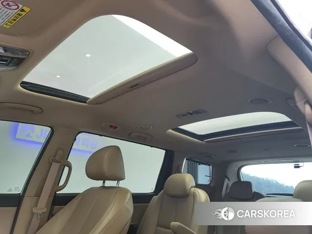 Kia The New Carnival 2019 Белый из Кореи, фото 2