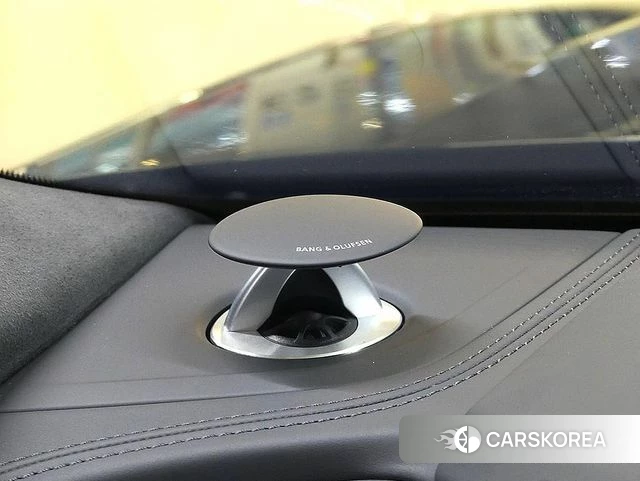 Audi RSQ8 (4M) 2025 Черный из Кореи, фото 2