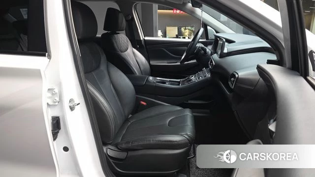 Hyundai The New Santa Fe 2022 Белый из Кореи, фото 2