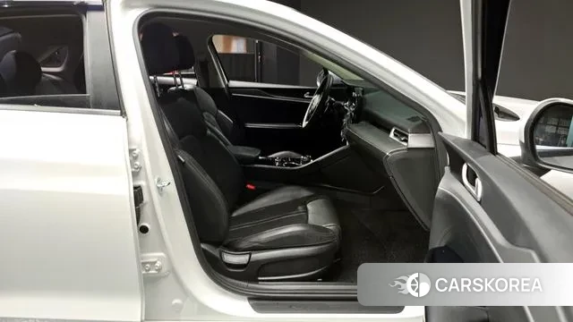 Kia K5 3rd generation 2021 Белый из Кореи, фото 2