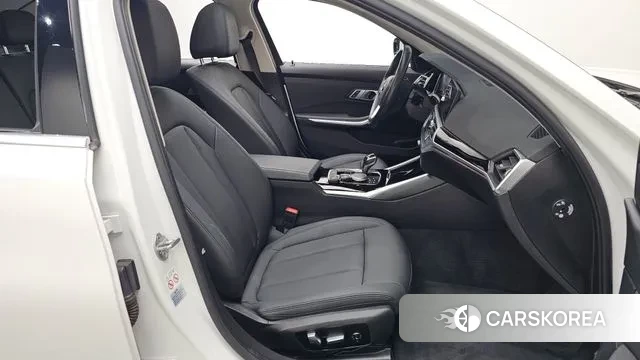 BMW 3 Series (G20) 2019 Белый из Кореи, фото 2