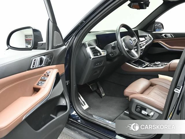 BMW X5 (G05) 2024 Черный из Кореи, фото 2