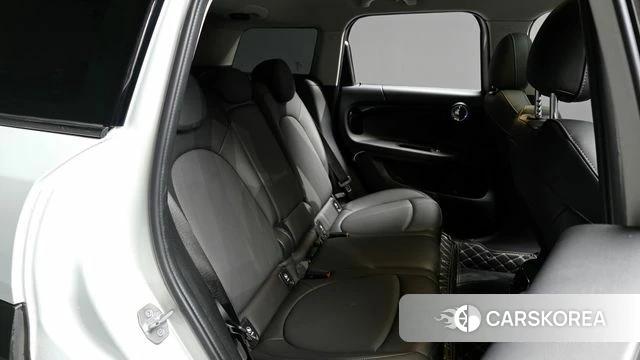 Mini Cooper Countryman 2021 Серебряный из Кореи, фото 2