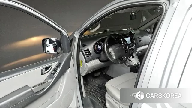 Hyundai The New Grand Starex 2018 Серебряный из Кореи, фото 2