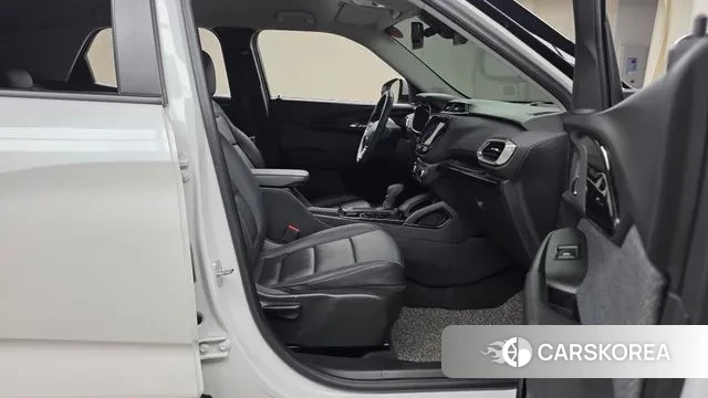 Chevrolet (GM Daewoo) Trailblazer 2022 Белый из Кореи, фото 2