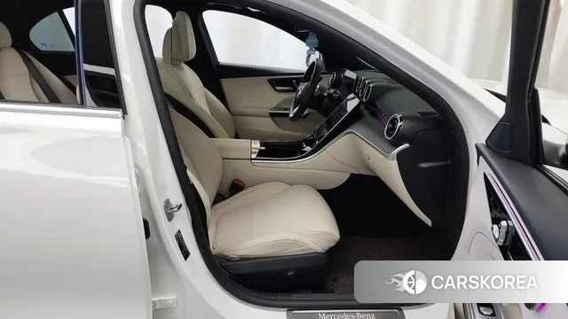 Mercedes-Benz C-Class W206 2023 Белый из Кореи, фото 2