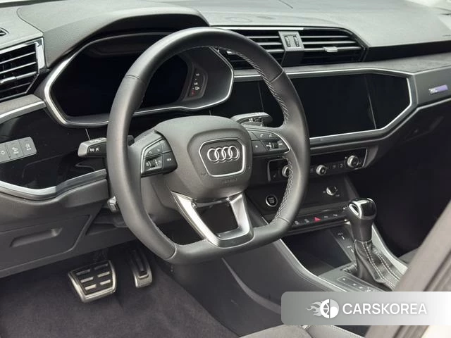 Audi Q3 2022 Белый из Китая, фото 2