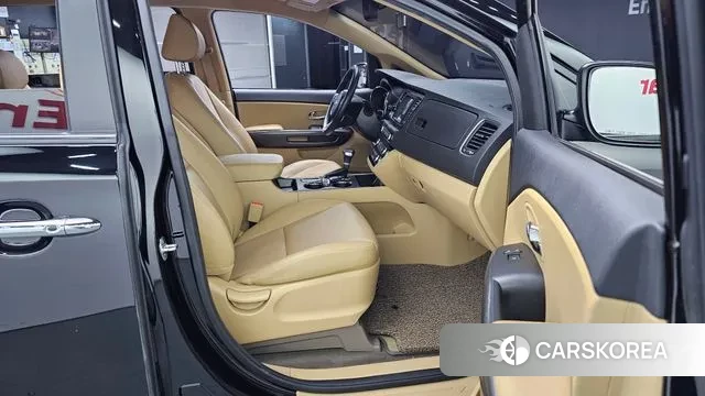 Kia The New Carnival 2019 Черный из Кореи, фото 2