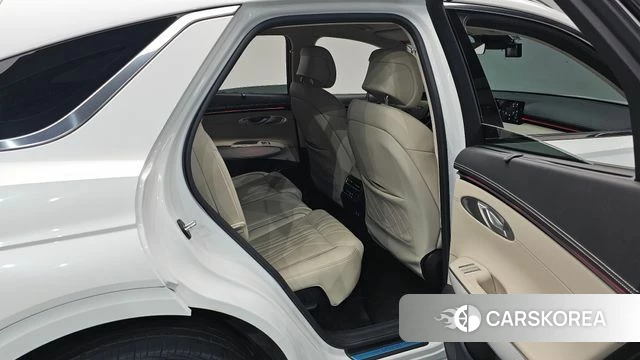 Genesis GV70 2024 Белый из Кореи, фото 2