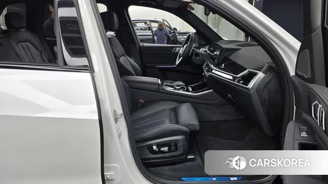 BMW X5 (G05) 2024 Белый из Кореи, фото 2