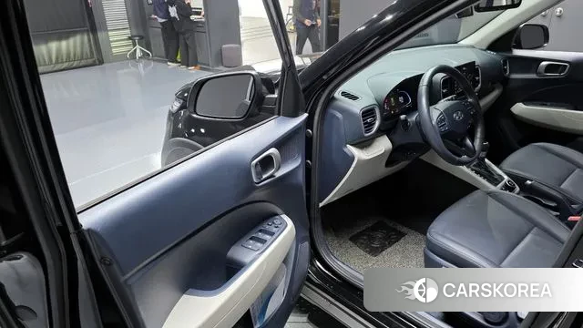 Hyundai Venue 2023 Черный из Кореи, фото 2