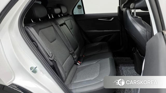 Kia Di Ol Nu Niro 2022 Белый из Кореи, фото 2