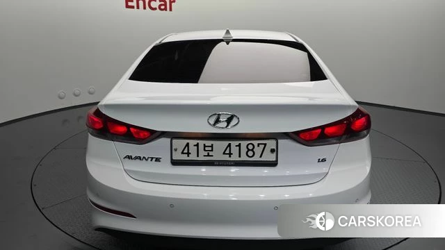 Hyundai Avante AD 2018 Белый из Кореи, фото 2