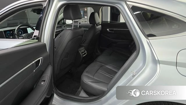 Hyundai Sonata D Edge (DN8) 2024 Серебряный из Кореи, фото 2