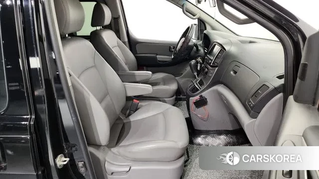 Hyundai The New Grand Starex 2020 Черный из Кореи, фото 2