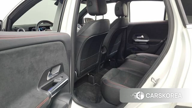 Mercedes-Benz GLA - Class H247 2021 Белый из Кореи, фото 2