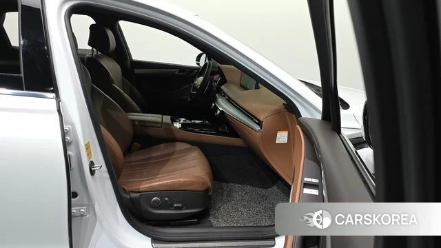 Genesis Electrified G80 (RG3) 2021 Белый из Кореи, фото 2