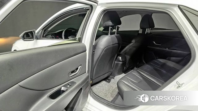 Hyundai Avante (CN7) 2022 Белый из Кореи, фото 2