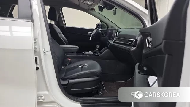 Kia Sportage 5th Generation 2023 Белый из Кореи, фото 2