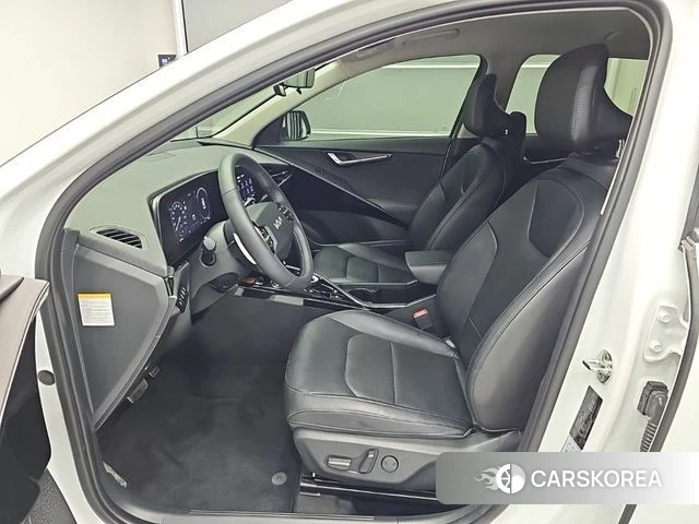 Kia Di Ol Nu Niro 2022 Белый из Кореи, фото 2