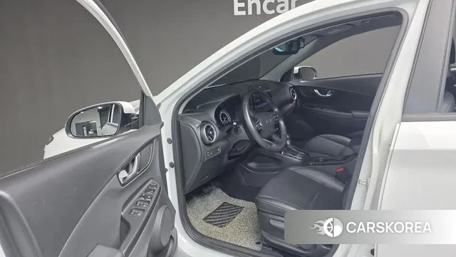 Hyundai The New Kona 2022 Белый из Кореи, фото 2