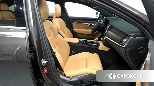 Volvo S90 2022 Серый из Кореи, фото 2