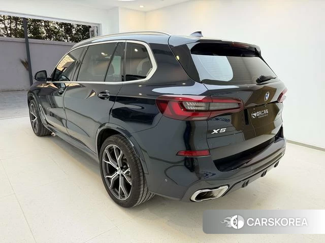 BMW X5 2022 Черный из Китая, фото 2