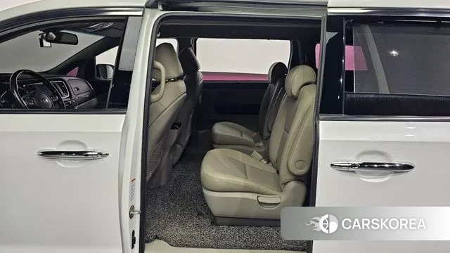 Kia The New Carnival 2019 Белый из Кореи, фото 2