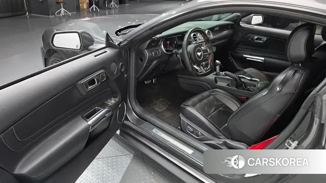 Ford Mustang 2019 Серый из Кореи, фото 2
