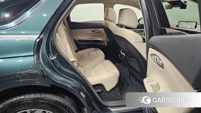 Genesis GV70 2021 Темно-зеленый из Кореи, фото 2