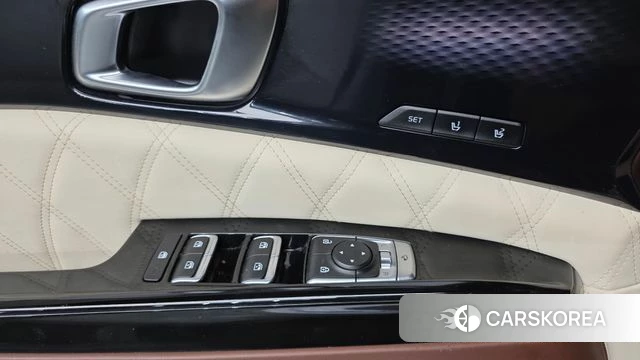 Kia Carnival 4th generation 2021 Черный из Кореи, фото 2