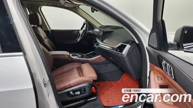 BMW X5 (G05) 2023 Белый из Кореи, фото 2