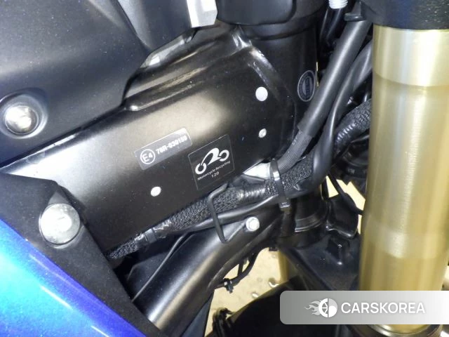 Проданный Suzuki GSR750 ABS id 4006180 из Японии, фото 4