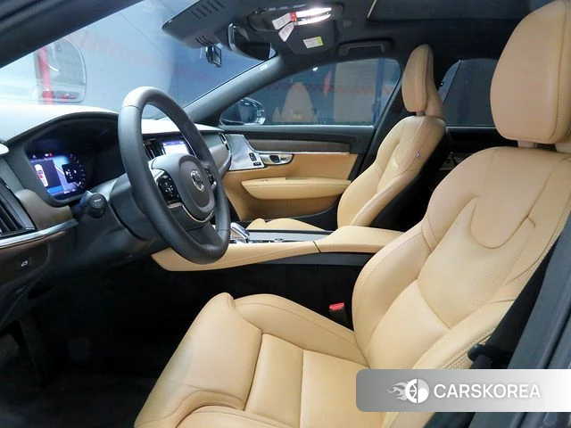 Volvo S90 2023 Серый из Кореи, фото 2