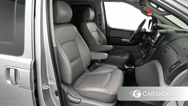 Hyundai The New Grand Starex 2018 Серебристо-серый из Кореи, фото 2