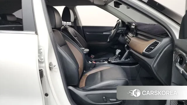 Kia Seltos 2022 Белый из Кореи, фото 2