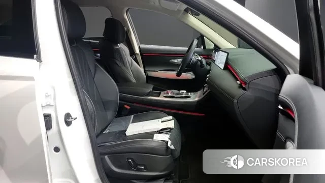 Genesis GV70 2024 Белый из Кореи, фото 2