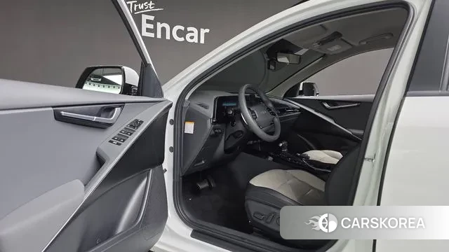 Kia Di Ol Nu Niro 2022 Белый из Кореи, фото 2