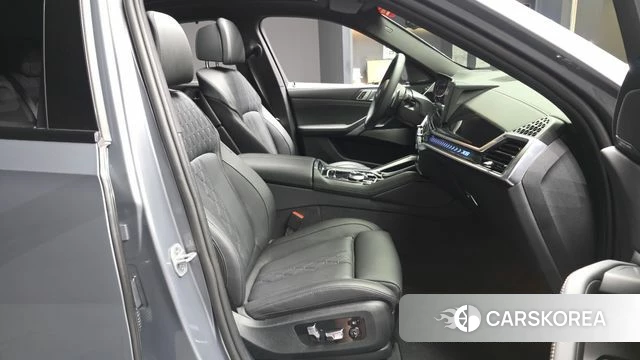 BMW X6 (G06) 2026 Серый из Кореи, фото 2