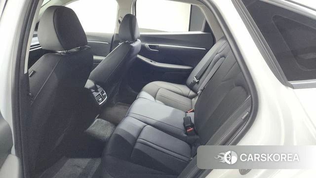 Hyundai Sonata D Edge (DN8) 2024 Белый из Кореи, фото 2