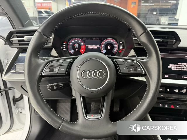 Audi A3 2021 Белый из Китая, фото 2