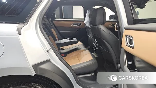 Land Rover Range Rover Velar 2024 Серебряный из Кореи, фото 2