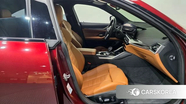 BMW i4 2022 Красный из Кореи, фото 2