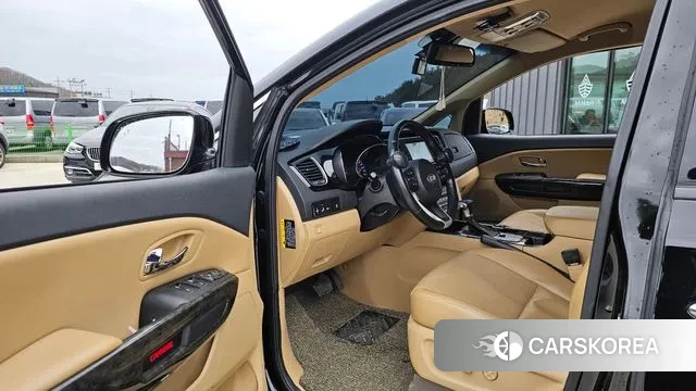 Kia The New Carnival 2019 Черный из Кореи, фото 2