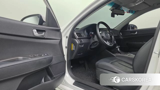 Kia The New K5 2nd generation 2018 Белый из Кореи, фото 2