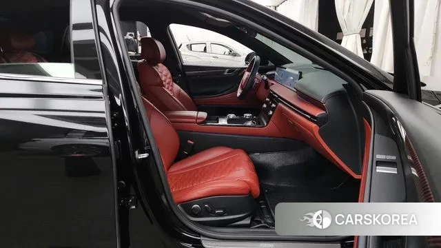 Genesis G80 (RG3) 2024 Черный из Кореи, фото 2