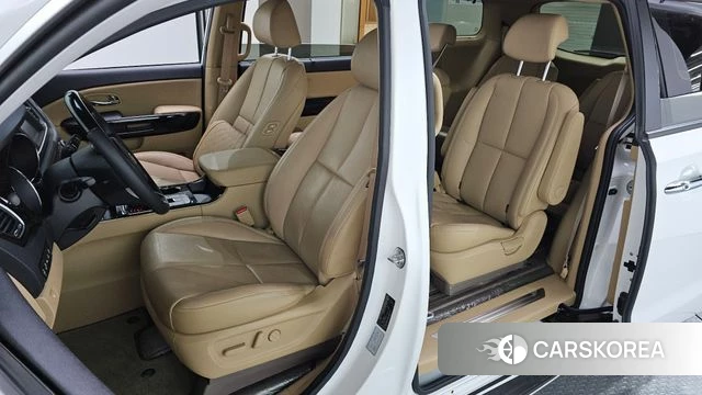 Kia The New Carnival 2018 Белый из Кореи, фото 2
